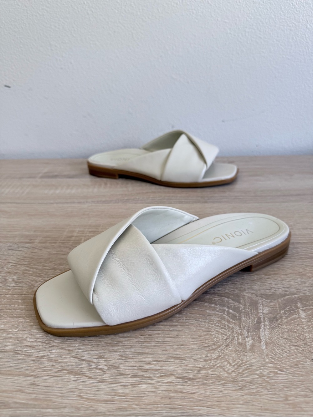 Vionic Cream Crisscross Slide Mules - Picture 2 of 8
